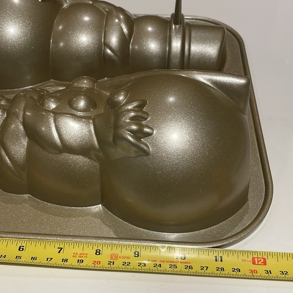 🆕 Williams-Sonoma Snowman Cake Pan 3D - Picture 5 of 7